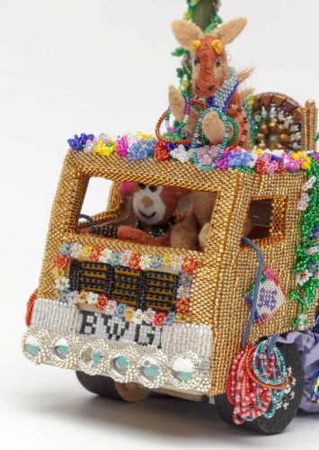 Tyson goes to the Mardi Gras Parade - Beading Pals on the Road